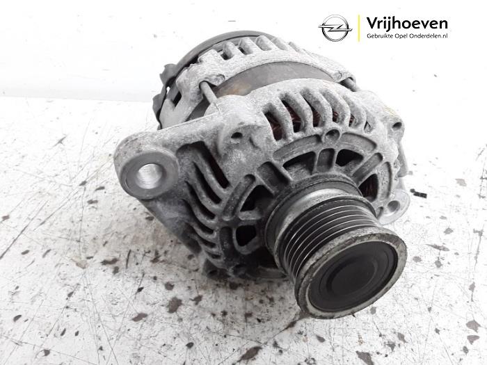 Gebruikte Dynamo Opel Insignia 2.0 CDTI 16V 130 Ecotec Prijs € 30,00 Margeregeling aangeboden door Autodemontage Vrijhoeven B.V.