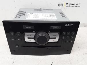 Gebruikte Radio module Opel Corsa D 1.3 CDTi 16V Ecotec Prijs € 50,00 Margeregeling aangeboden door Autodemontage Vrijhoeven B.V.