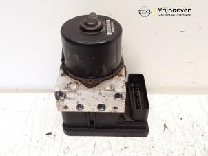 Gebruikte ABS Pomp Opel Astra H (L48) 1.6 16V Twinport Prijs € 75,00 Margeregeling aangeboden door Autodemontage Vrijhoeven B.V.