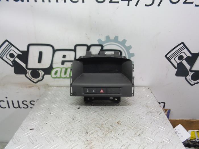 Gebruikte Boordcomputer Opel Astra J (PC6/PD6/PE6/PF6) 1.6 16V Prijs op aanvraag aangeboden door DeVo Autoparts