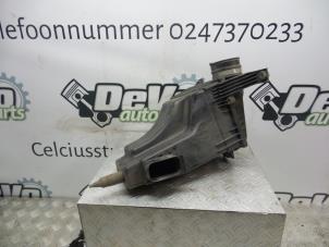 Gebruikte Luchtfilterhuis Suzuki SX4 (EY/GY) 1.9 DDiS Grip 4x4 Prijs op aanvraag aangeboden door DeVo Autoparts