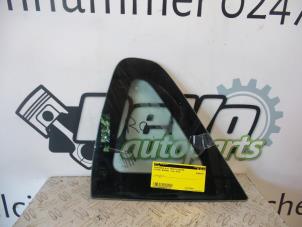 Gebruikte Driehoeks Ruit rechts-achter Nissan Qashqai (J10) 1.6 16V Prijs op aanvraag aangeboden door DeVo Autoparts