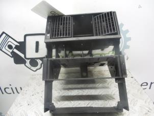 Gebruikte Luchtrooster Dashboard Audi Cabrio (B4) 2.3 E Prijs op aanvraag aangeboden door DeVo Autoparts