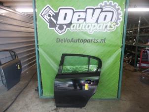 Gebruikte Deur 4Deurs links-achter Opel Corsa D 1.0 Prijs op aanvraag aangeboden door DeVo Autoparts