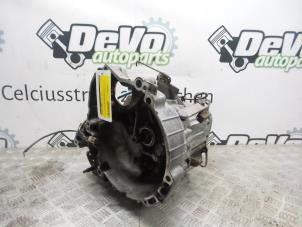 Gebruikte Versnellingsbak Daihatsu YRV (M2) 1.0 12V DVVT STi Prijs op aanvraag aangeboden door DeVo Autoparts