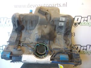 Gebruikte Tank Opel Vectra C 1.8 16V Prijs € 50,00 Margeregeling aangeboden door DeVo Autoparts