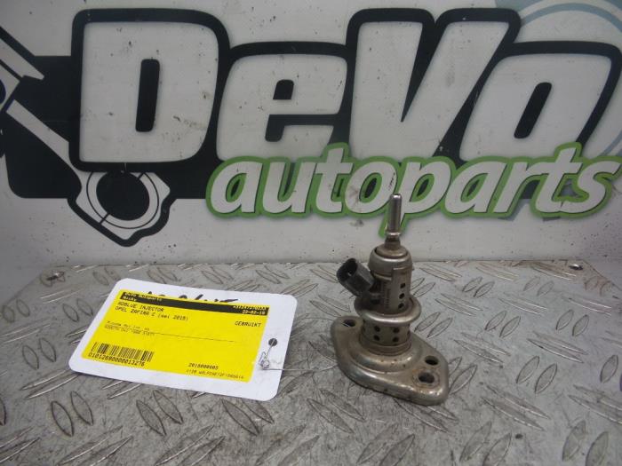 Gebruikte Injector adblue Opel Zafira Tourer (P12) 2.0 CDTI 16V 130 Ecotec Prijs € 250,00 Margeregeling aangeboden door DeVo Autoparts