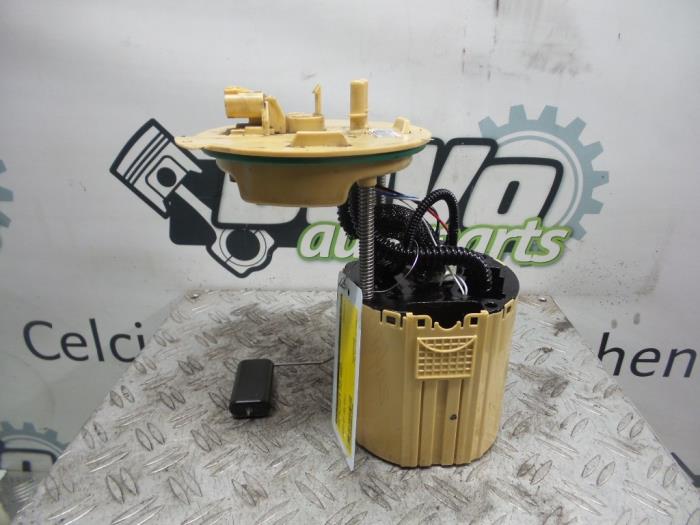 Gebruikte Tank element Pomp Opel Zafira Tourer (P12) 2.0 CDTI 16V 130 Ecotec Prijs op aanvraag aangeboden door DeVo Autoparts