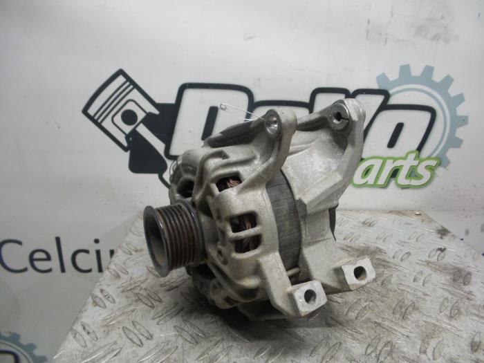 Gebruikte Alternator Opel Zafira Tourer (P12) 2.0 CDTI 16V 130 Ecotec Prijs op aanvraag aangeboden door DeVo Autoparts