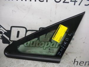 Gebruikte Ruit Driehoek links-voor Opel Zafira (M75) 1.7 CDTi 16V Prijs op aanvraag aangeboden door DeVo Autoparts