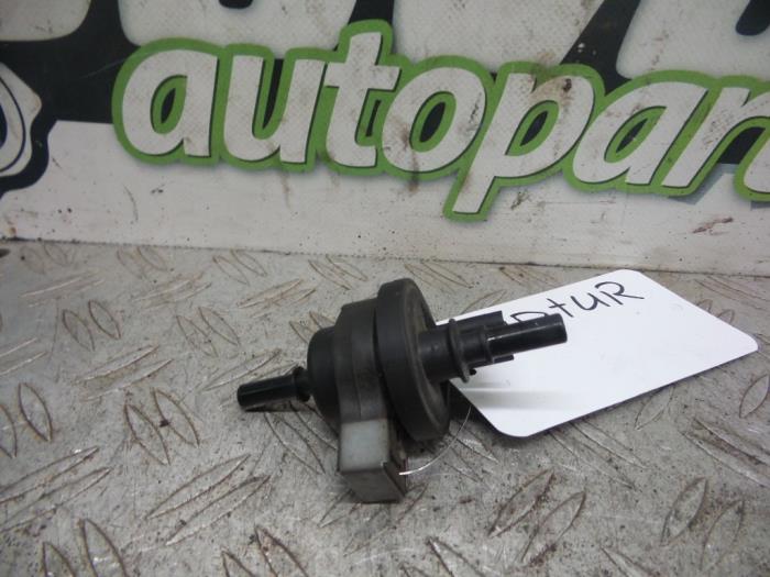 Gebruikte Vacuumpomp (Benzine) Renault Captur I (2R) 1.2 TCE 16V EDC Prijs op aanvraag aangeboden door DeVo Autoparts