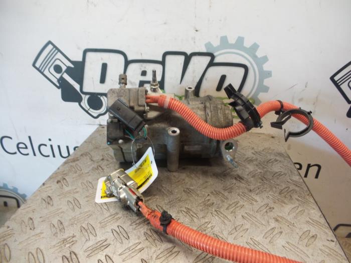 Gebruikte Aircopomp Ford C-Max (DXA) 2.0 16V Energi Prijs € 500,00 Margeregeling aangeboden door DeVo Autoparts