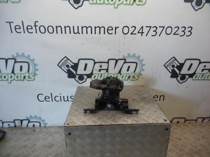 Gebruikte Motorrubber Ford C-Max (DXA) 2.0 16V Energi Prijs op aanvraag aangeboden door DeVo Autoparts
