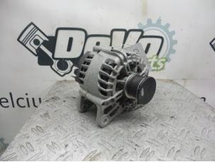 Gebruikte Dynamo Renault Captur (2R) 1.2 TCE 16V EDC Prijs op aanvraag aangeboden door DeVo Autoparts