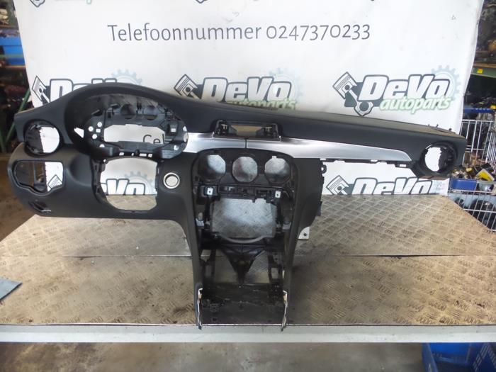 Mercedes W203 Airbag sets + dashboard voorraad