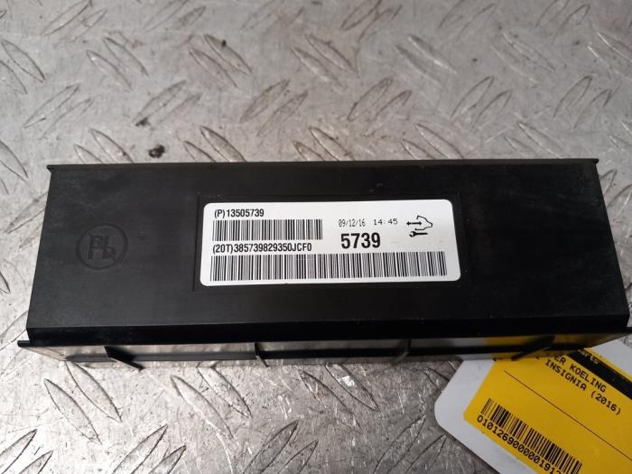 Gebruikte Koeling Module Opel Insignia Mk.I 2.0 CDTI 16V 170 Ecotec 4x4 Prijs op aanvraag aangeboden door DeVo Autoparts
