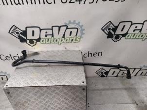 Gebruikte Slang (diversen) Renault Captur II (RJB) 1.6 E-Tech Plug-in Hybrid 160 Prijs op aanvraag aangeboden door DeVo Autoparts