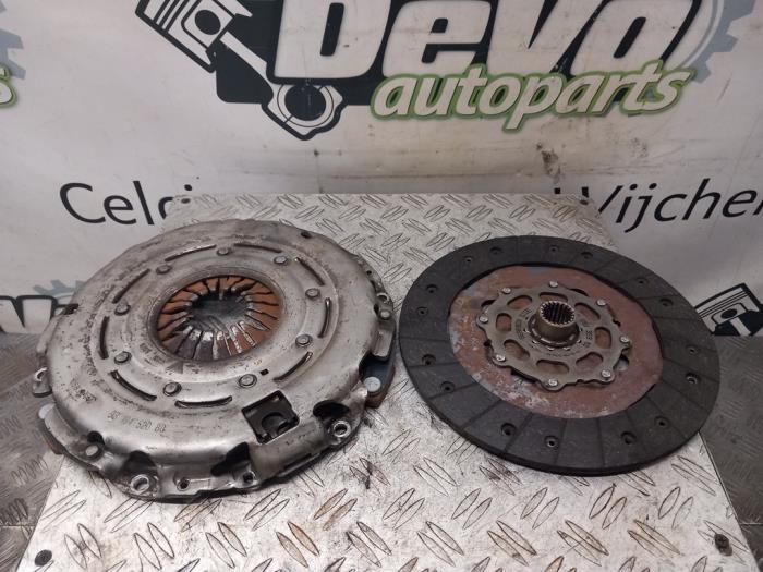 Gebruikte Koppelingsset (compleet) Peugeot Expert (V1/VA/VB/VE/VF/VT/VY) 2.0 Blue HDi 150 16V Prijs op aanvraag aangeboden door DeVo Autoparts