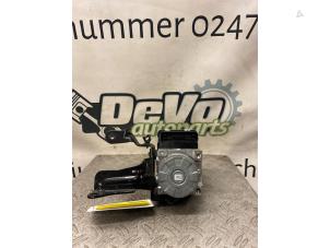 Gebruikte ABS Pomp Ford Focus 4 Wagon 1.5 EcoBoost 12V 150 Prijs € 302,50 Inclusief btw aangeboden door DeVo Autoparts