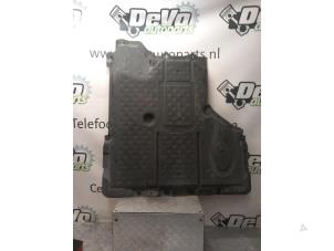 Gebruikte Motor Beschermplaat Mercedes GLC Coupe (C253) 2.2 220d 16V BlueTEC 4-Matic Prijs € 90,75 Inclusief btw aangeboden door DeVo Autoparts