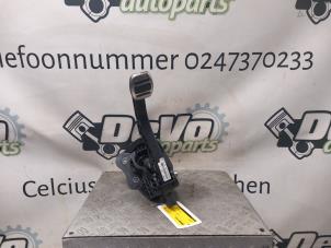 Gebruikte Koppelingspedaal Peugeot 3008 II (M4/MC/MJ/MR) 2.0 GT BlueHDi 180 16V Prijs op aanvraag aangeboden door DeVo Autoparts