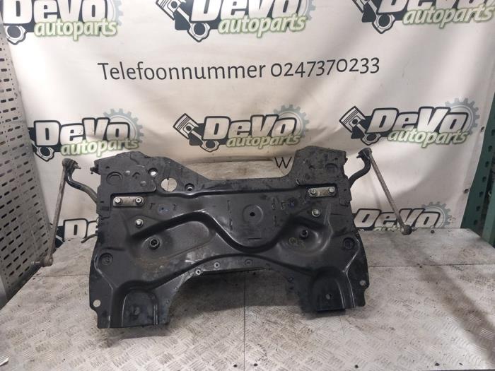 Gebruikte Subframe Peugeot 3008 II (M4/MC/MJ/MR) 2.0 GT BlueHDi 180 16V Prijs € 423,50 Inclusief btw aangeboden door DeVo Autoparts