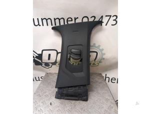 Gebruikte Middenstijl rechts Peugeot 3008 II (M4/MC/MJ/MR) 2.0 GT BlueHDi 180 16V Prijs € 60,50 Inclusief btw aangeboden door DeVo Autoparts