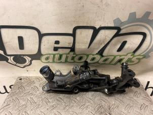 Gebruikte Thermostaathuis Renault Captur (2R) 0.9 Energy TCE 12V Prijs € 30,25 Inclusief btw aangeboden door DeVo Autoparts