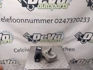 Gebruikte Motorrubber Dacia Sandero III 1.0 TCe 90 12V Prijs € 36,30 Inclusief btw aangeboden door DeVo Autoparts