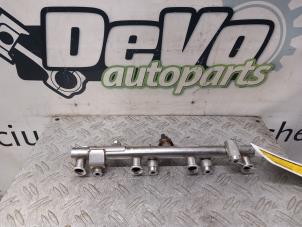 Gebruikte Injector brug Renault Captur (2R) 1.3 TCE 130 16V Prijs € 60,50 Inclusief btw aangeboden door DeVo Autoparts