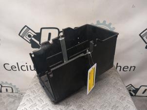 Gebruikte Accubak Ford Kuga II (DM2) 1.5 EcoBoost 16V 180 4x4 Prijs € 24,20 Inclusief btw aangeboden door DeVo Autoparts