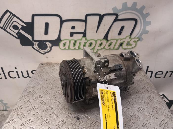 Gebruikte Aircopomp Renault Captur I (2R) 0.9 Energy TCE 12V Prijs € 90,75 Inclusief btw aangeboden door DeVo Autoparts