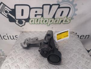 Gebruikte Spanrol Multiriem Renault Captur (2R) 1.2 TCE 16V EDC Prijs € 40,00 Inclusief btw aangeboden door DeVo Autoparts