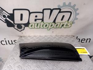 Gebruikte C-stijl afdekkap rechts Mini Countryman (F60) 1.5 TwinPower Turbo 12V Cooper SE ALL4 Prijs € 48,40 Inclusief btw aangeboden door DeVo Autoparts