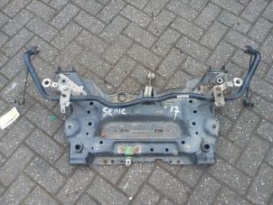 Gebruikte Subframe Renault Scénic IV (RFAJ) 1.3 TCE 115 16V Prijs € 151,25 Inclusief btw aangeboden door DeVo Autoparts