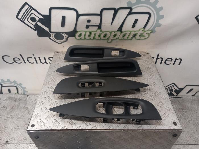 Gebruikte Diversen Nissan Qashqai (J11) 1.2 12V DIG-T Prijs € 48,40 Inclusief btw aangeboden door DeVo Autoparts