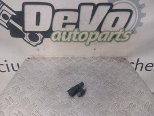 Gebruikte Sensor Nokkenas Peugeot 3008 II (M4/MC/MJ/MR) 1.2 12V e-THP PureTech 130 Prijs € 24,20 Inclusief btw aangeboden door DeVo Autoparts