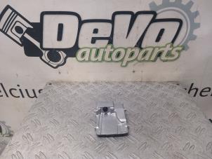 Gebruikte Camera voorzijde Toyota RAV4 (A5) 2.5 Hybrid 16V AWD Prijs € 175,45 Inclusief btw aangeboden door DeVo Autoparts