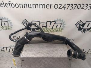 Gebruikte Intercooler Buis Ford C-Max (DXA) 1.5 Ti-VCT EcoBoost 16V Prijs € 42,35 Inclusief btw aangeboden door DeVo Autoparts