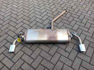 Gebruikte Uitlaat Einddemper Toyota RAV4 (A5) 2.5 Hybrid 16V AWD Prijs € 211,75 Inclusief btw aangeboden door DeVo Autoparts