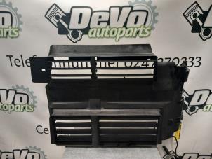 Gebruikte Luchtgeleider Ford C-Max (DXA) 1.0 Ti-VCT EcoBoost 12V 100 Prijs € 151,25 Inclusief btw aangeboden door DeVo Autoparts