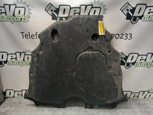 Gebruikte Motor Beschermplaat Toyota RAV4 (A5) 2.5 16V Prijs € 121,00 Inclusief btw aangeboden door DeVo Autoparts