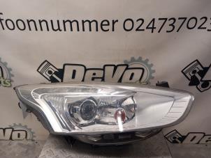 Gebruikte Linker Koplamp Ford B-Max (JK8) 1.0 EcoBoost 12V 100 Prijs € 453,75 Inclusief btw aangeboden door DeVo Autoparts