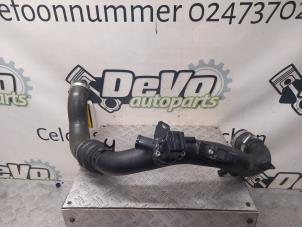 Gebruikte Turbo Pijp Ford Focus 3 1.5 EcoBoost 16V 182 Prijs € 42,35 Inclusief btw aangeboden door DeVo Autoparts