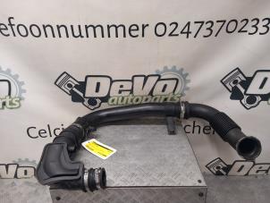 Gebruikte Intercooler Buis Ford Focus 3 Wagon 1.0 Ti-VCT EcoBoost 12V 100 Prijs € 48,40 Inclusief btw aangeboden door DeVo Autoparts