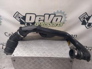 Gebruikte Intercooler Buis Ford C-Max (DXA) 1.5 Ti-VCT EcoBoost 150 16V Prijs € 42,35 Inclusief btw aangeboden door DeVo Autoparts