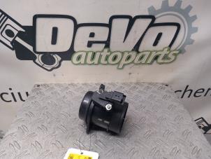 Gebruikte Luchtmassameter Peugeot 308 (4A/C) 1.6 VTI 16V Prijs € 24,20 Inclusief btw aangeboden door DeVo Autoparts