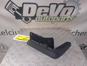 Gebruikte Spatlap Toyota RAV4 (A5) 2.5 Hybrid 16V AWD Prijs € 24,20 Inclusief btw aangeboden door DeVo Autoparts