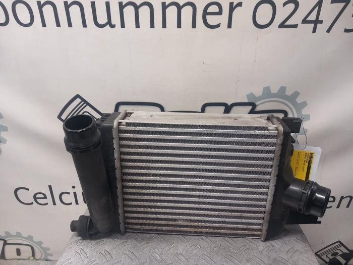 Gebruikte Intercooler Renault Captur I (2R) 1.2 TCE 16V EDC Prijs € 54,45 Inclusief btw aangeboden door DeVo Autoparts