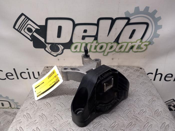 Gebruikte Motorrubber Renault Captur I (2R) 1.2 TCE 16V EDC Prijs € 36,30 Inclusief btw aangeboden door DeVo Autoparts